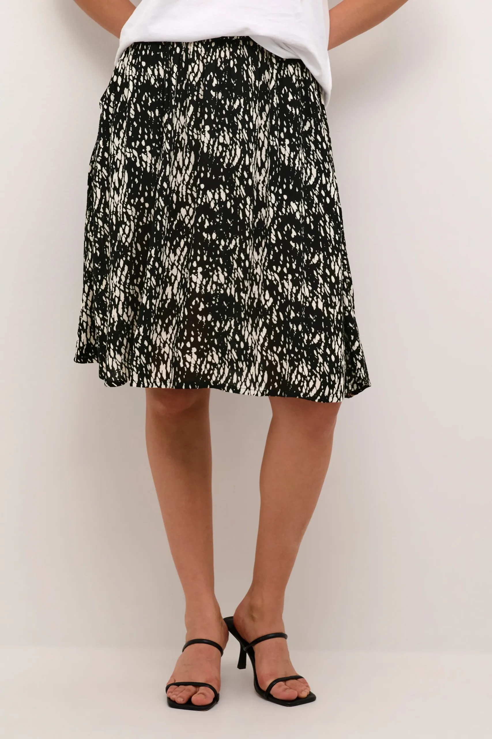 KAamber Skirt