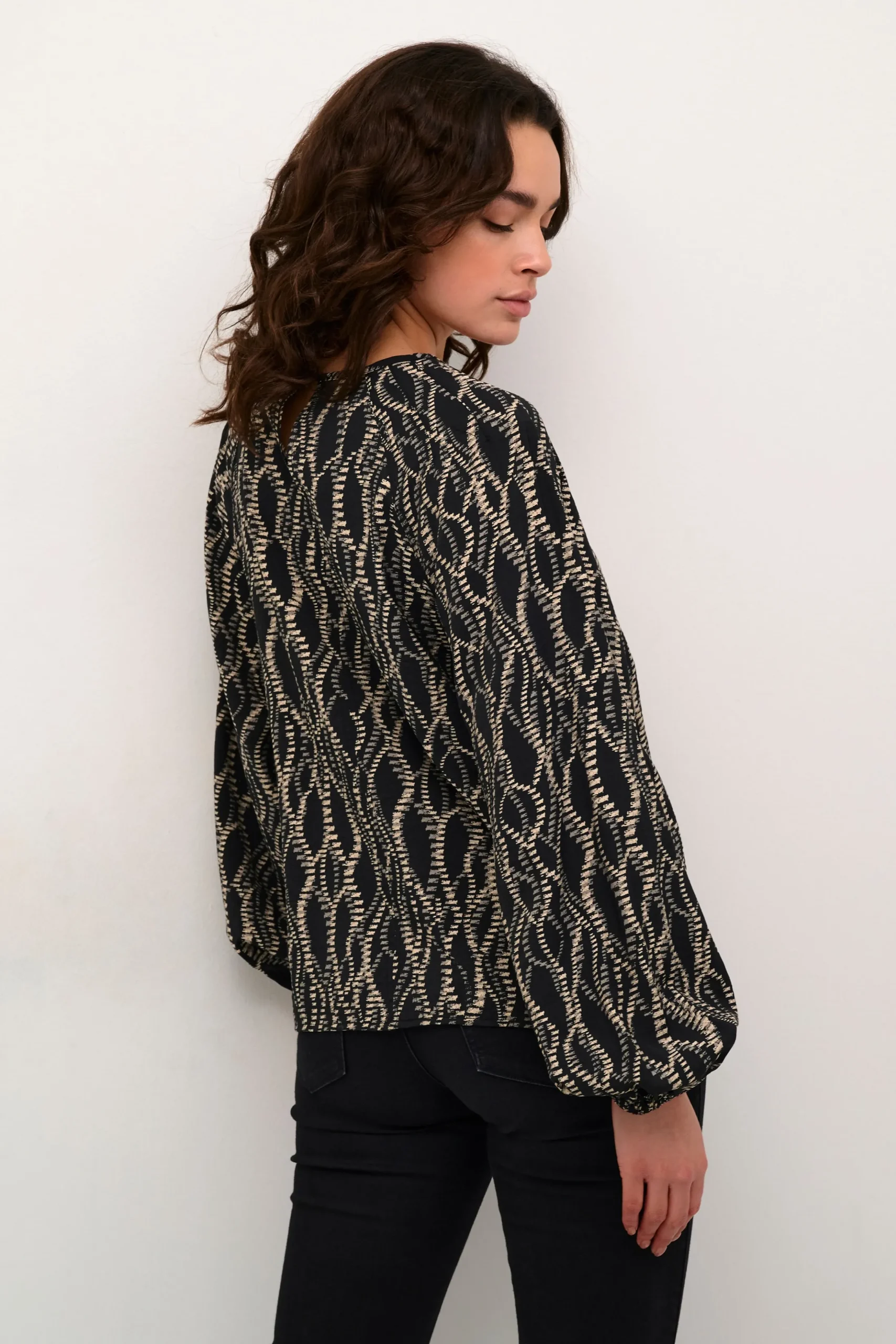 KAdunora Blouse