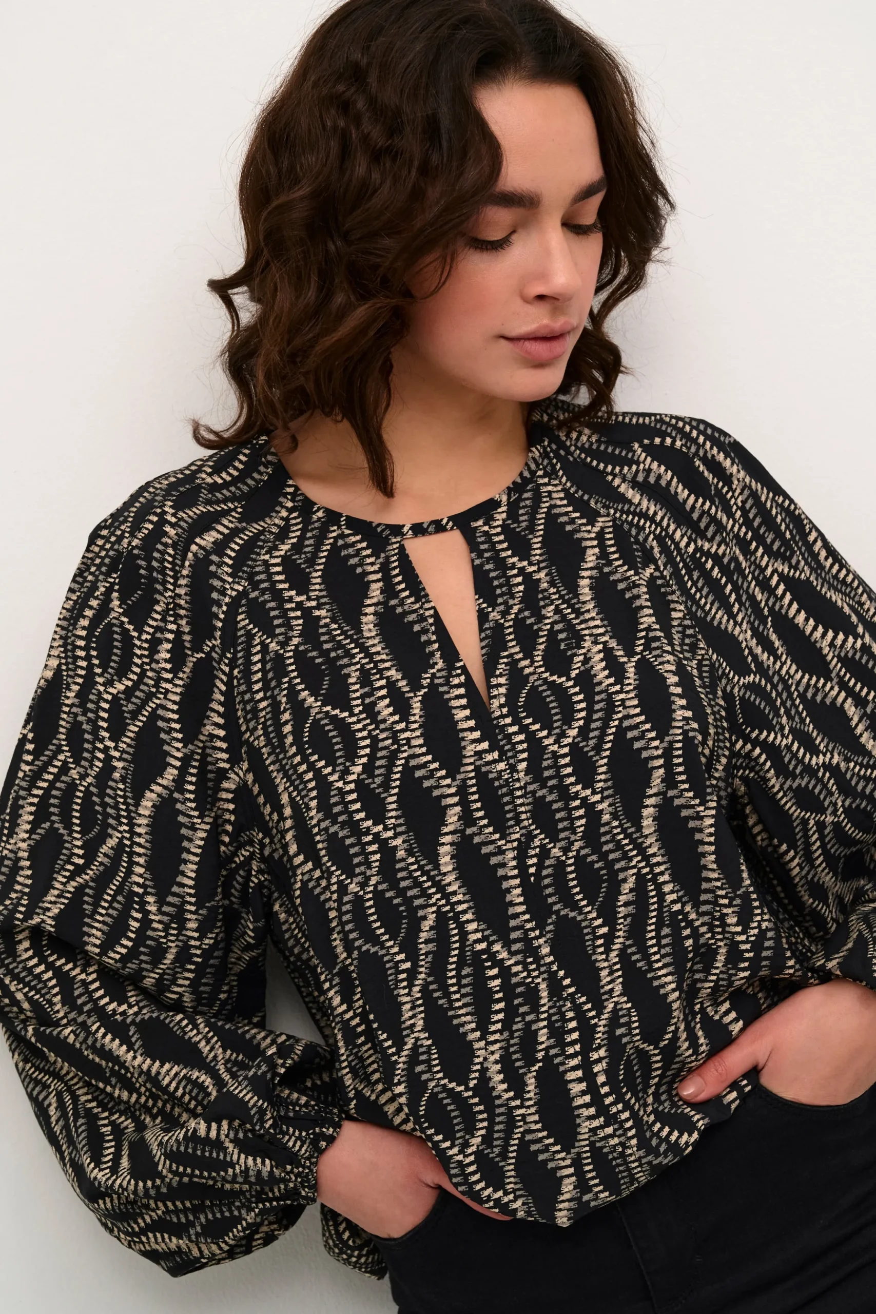 KAdunora Blouse