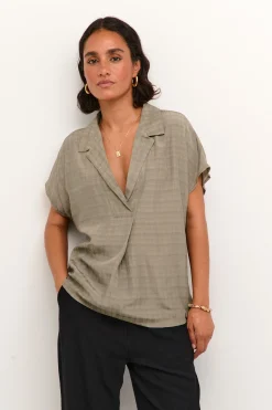 KAjuliane Blouse
