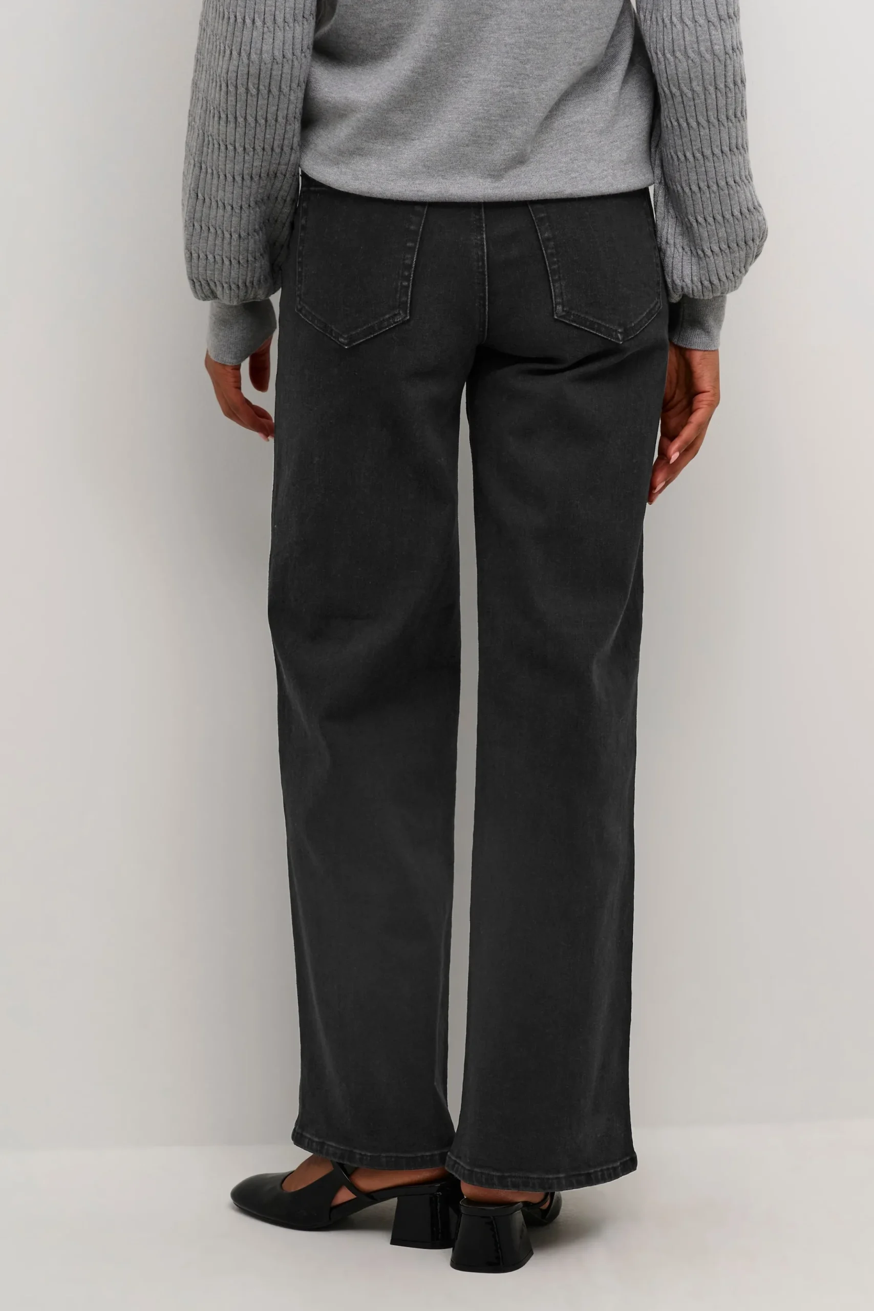 KAkarla Jeans