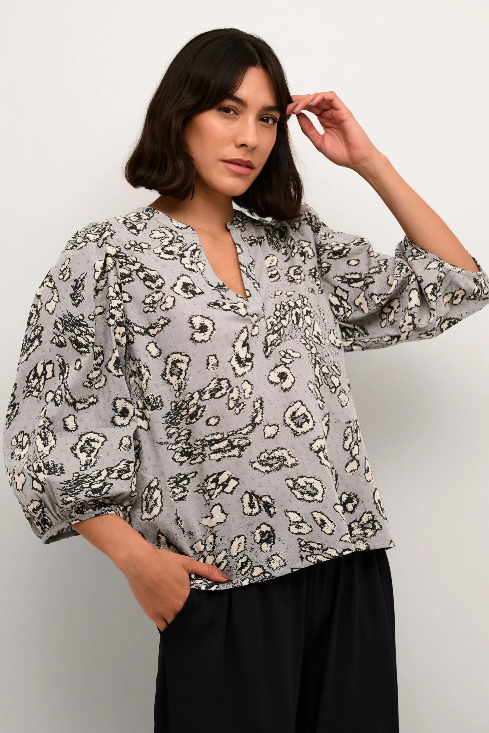 KAliga Blouse