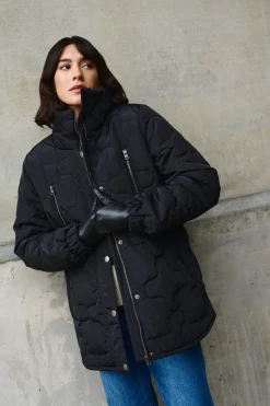KAlindsay Outerwear