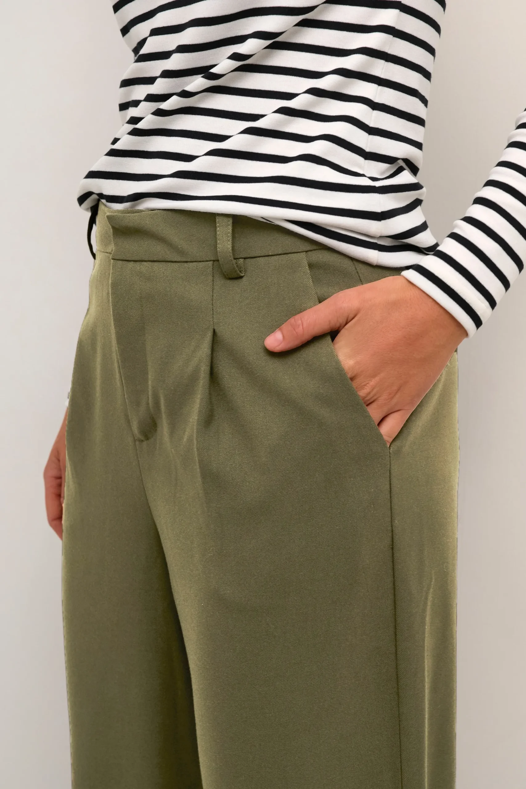 KAmerle Trousers