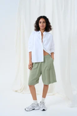 KAmilia Shorts
