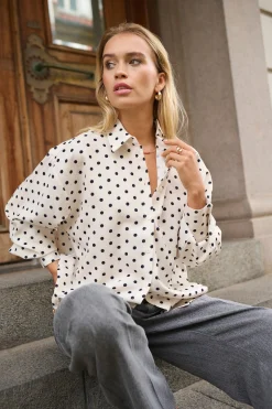 KAoscarna Shirt