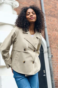 KApatricia Outerwear