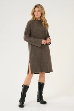 KArinya Dress