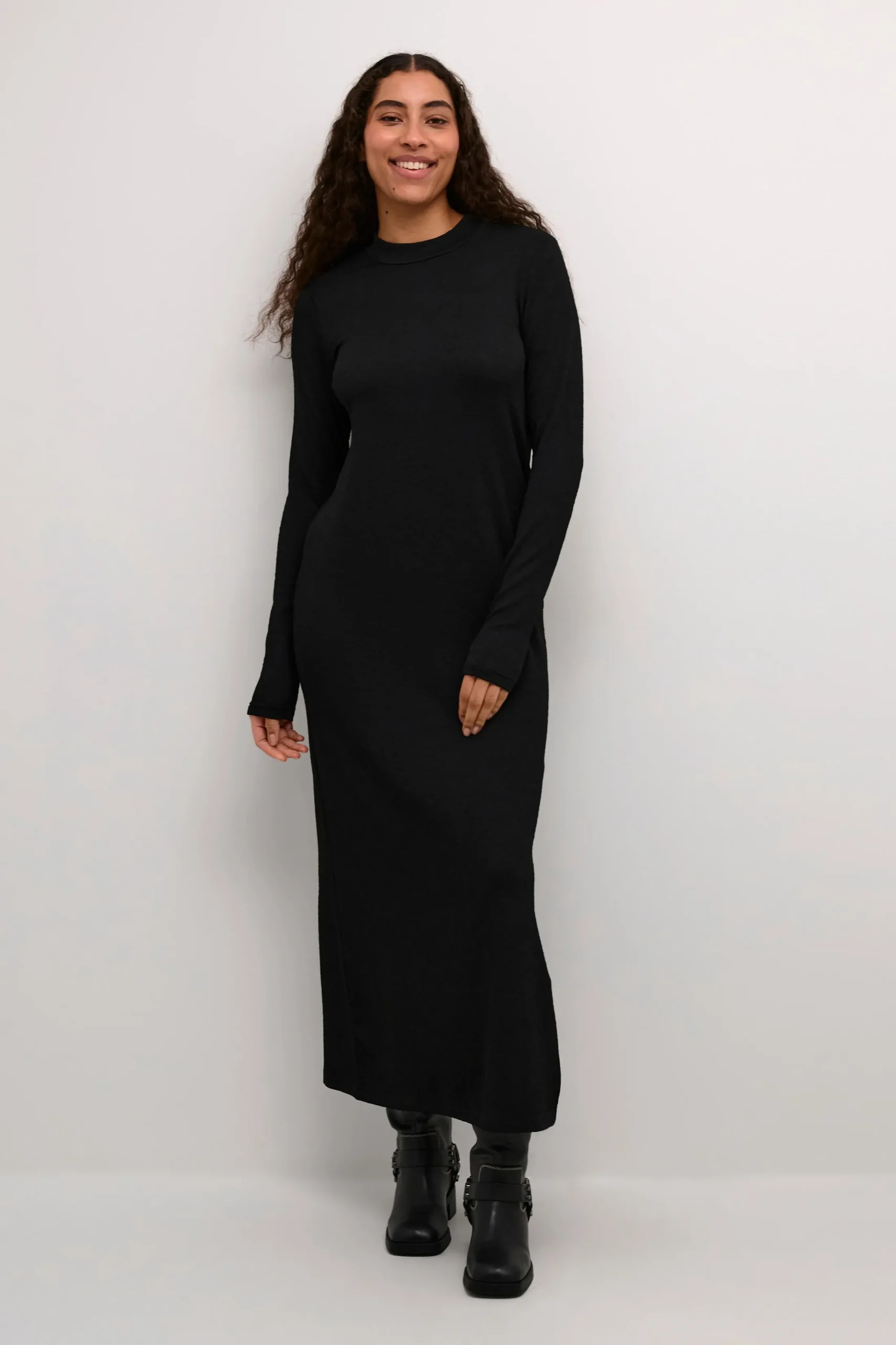 KArobin Dress