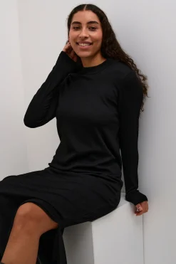 KArobin Dress