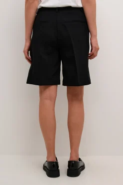 KAsakura Shorts