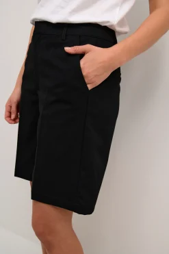 KAsakura Shorts