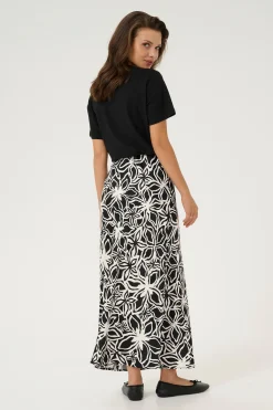 KAvera Skirt