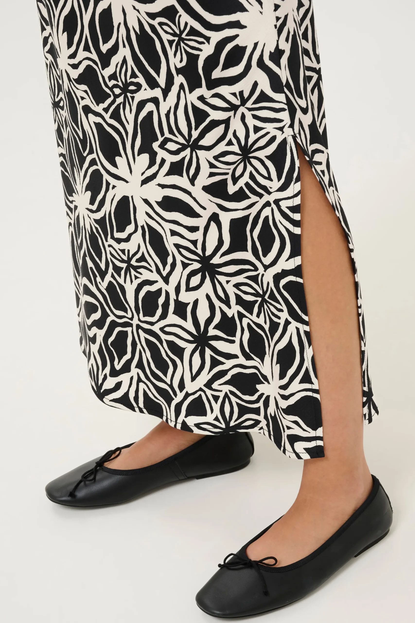 KAvera Skirt