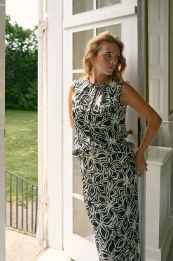 KAvera Skirt