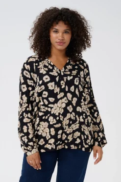 KCbella Blouse