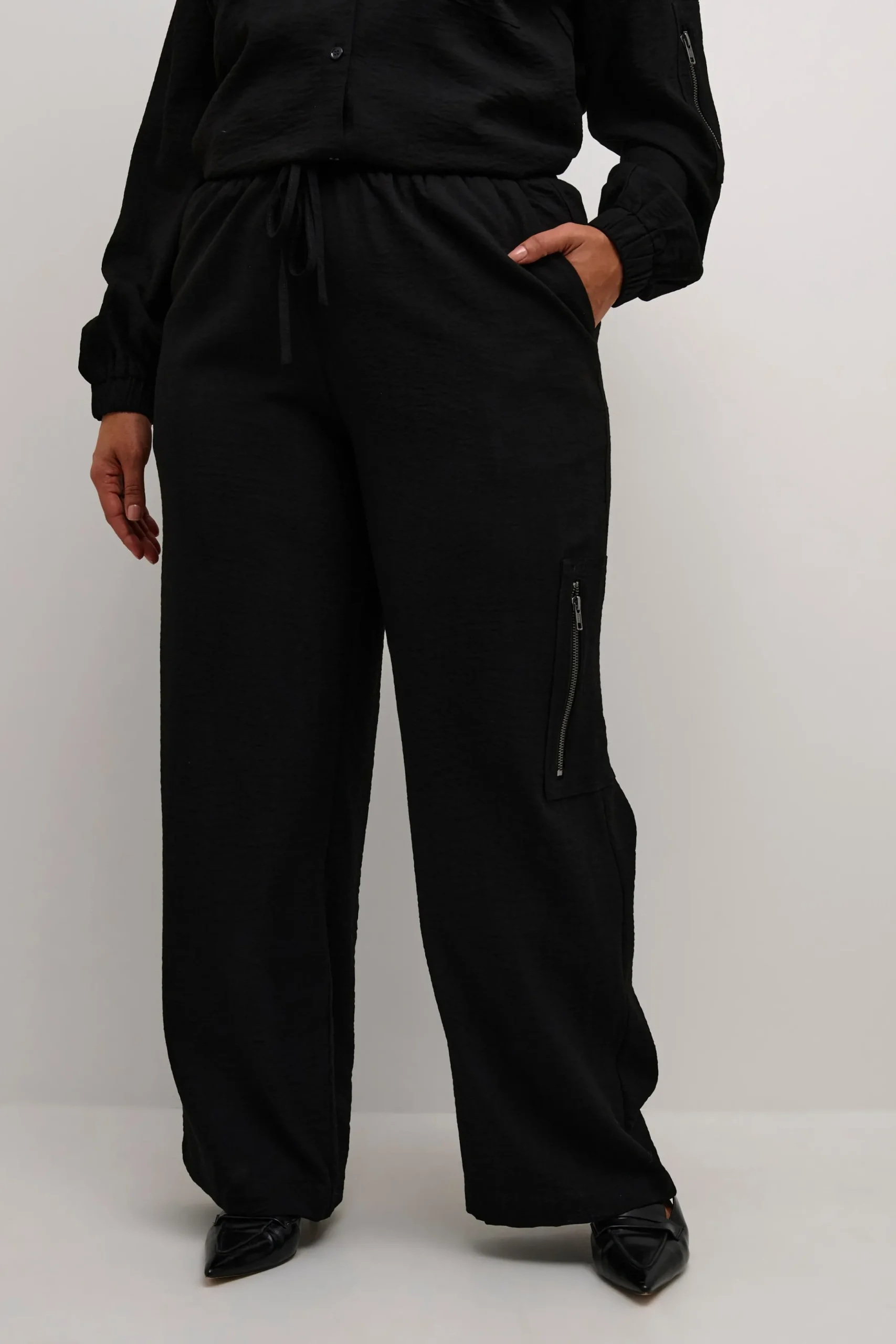 KCbella Trousers