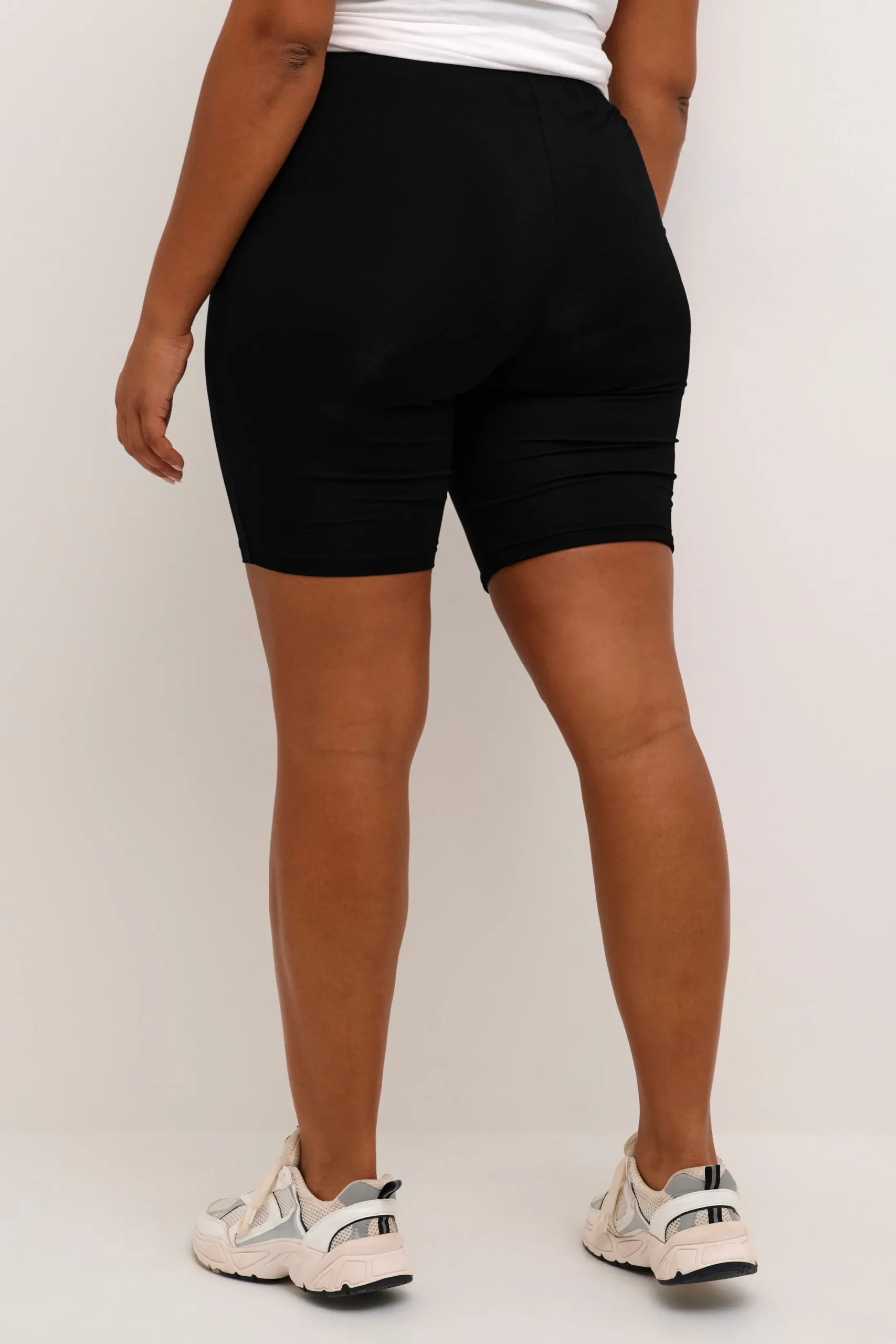KCjena Shorts