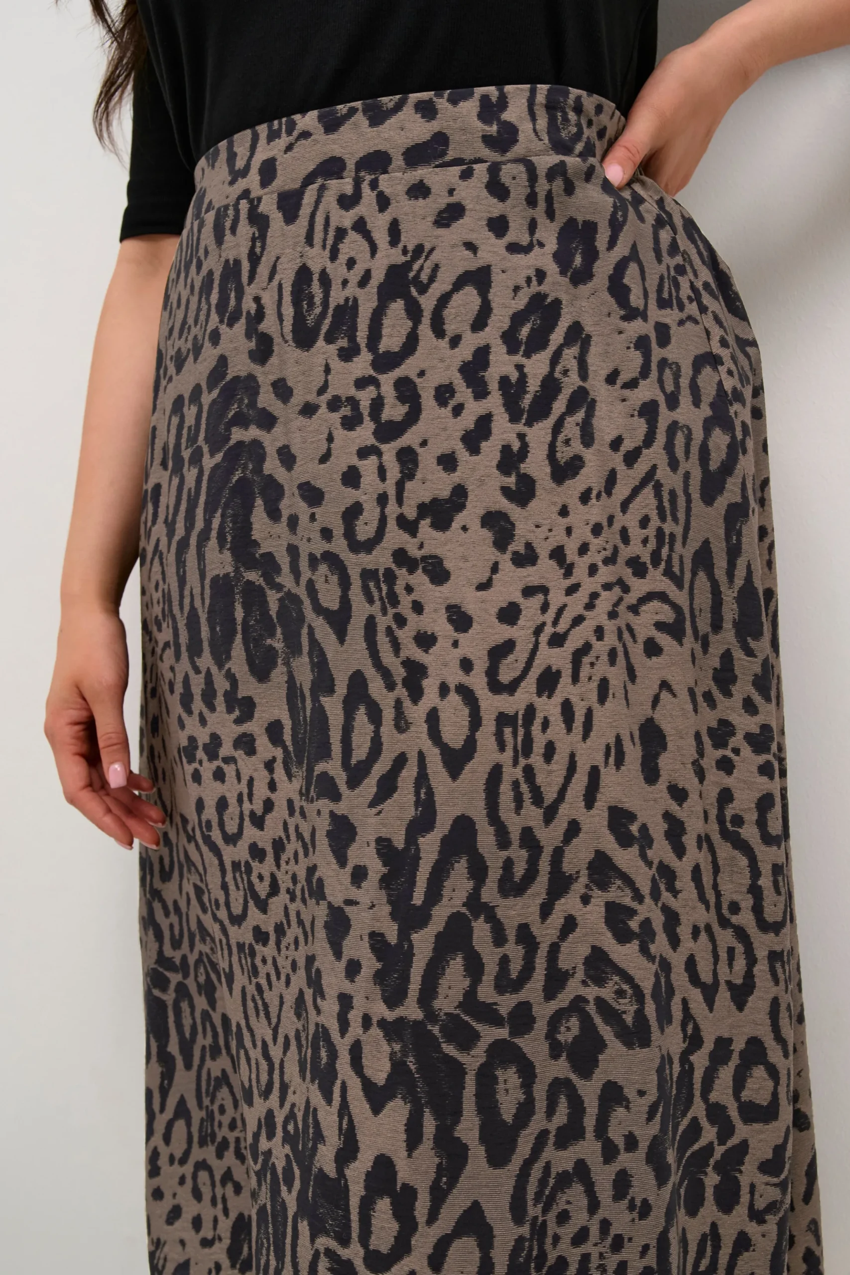 KCjola Skirt