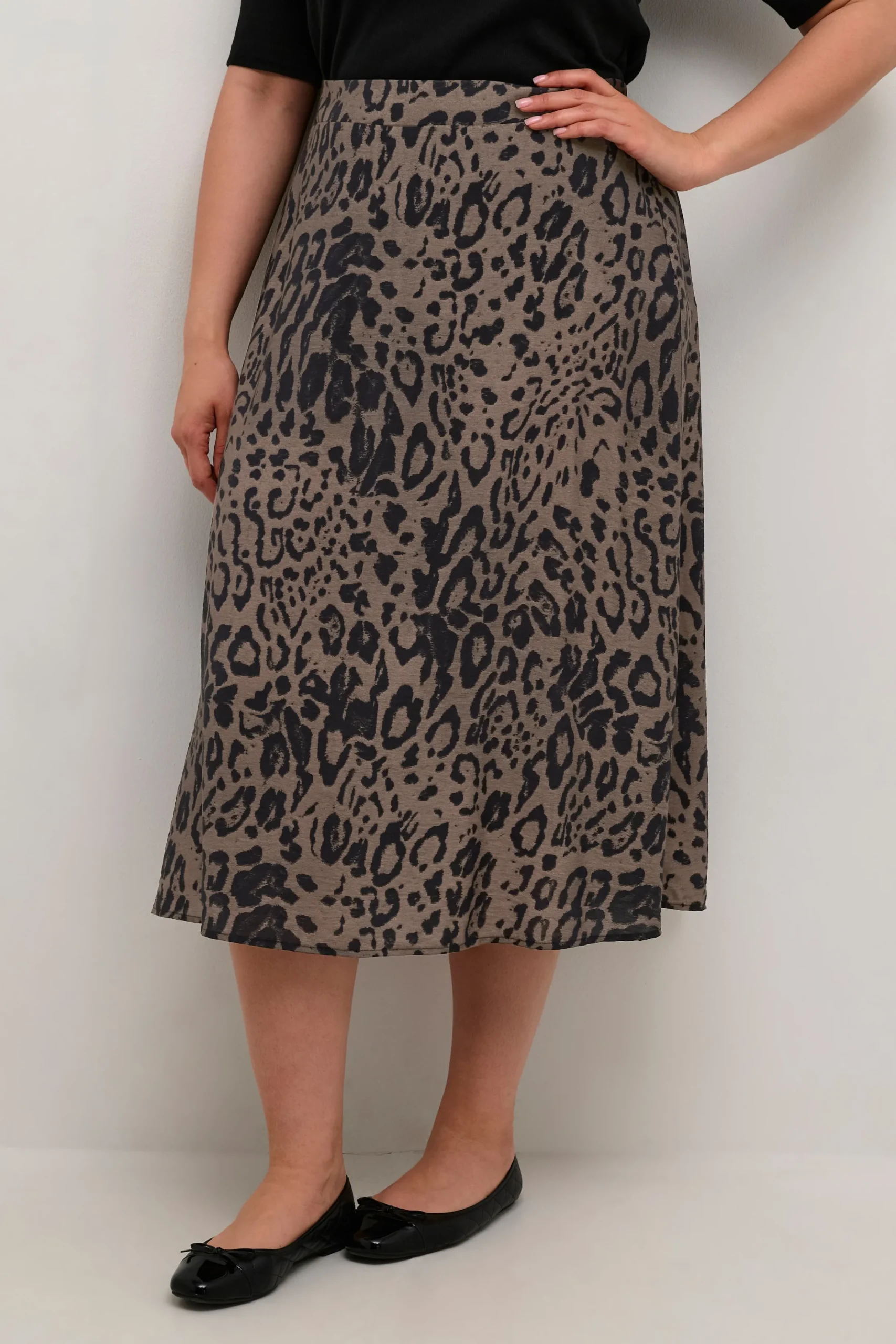 KCjola Skirt