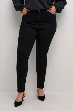 KCjolie Jeans