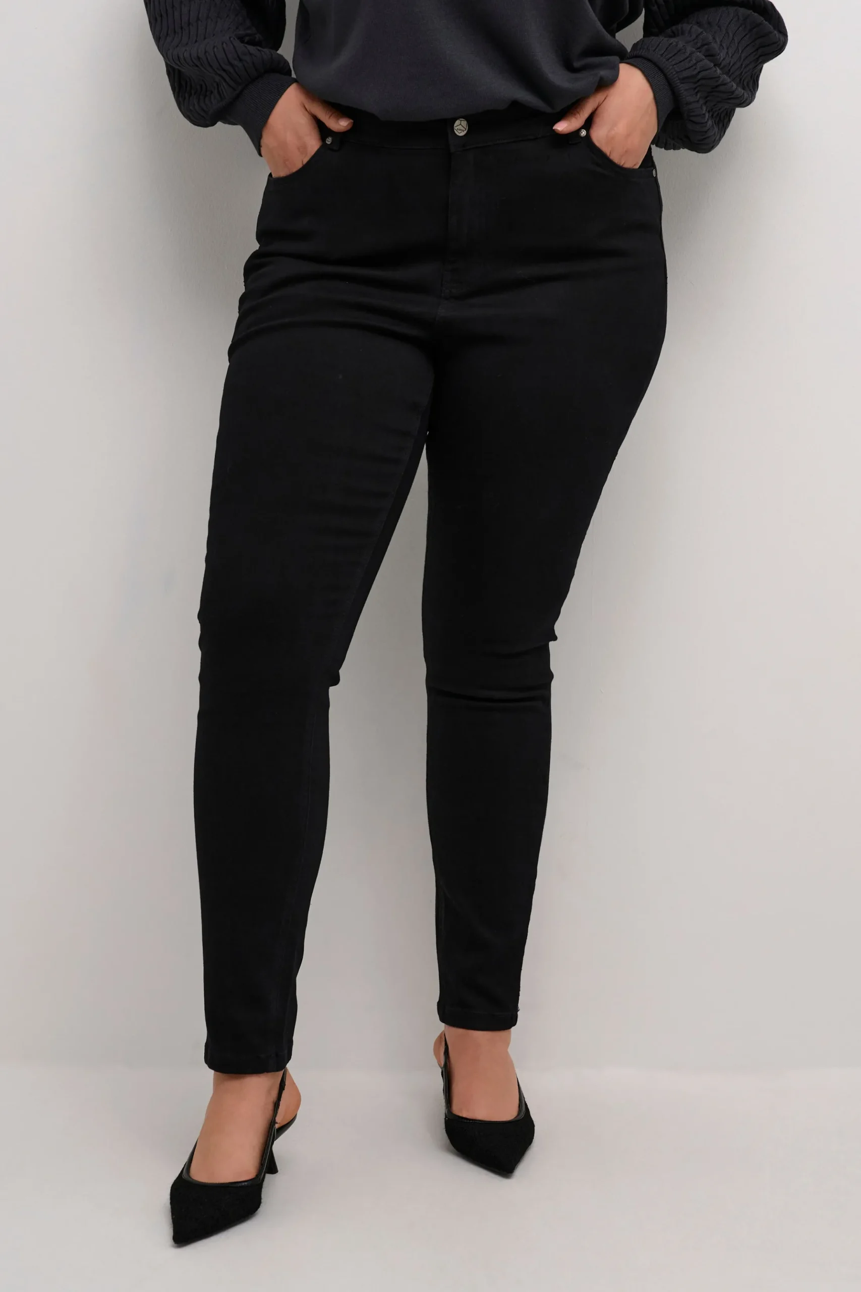 KCjolie Jeans