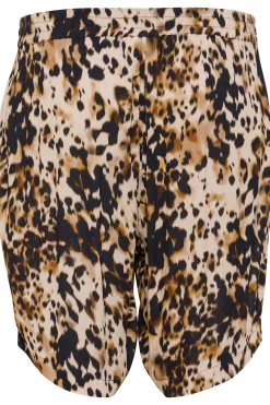 KCjulia Shorts