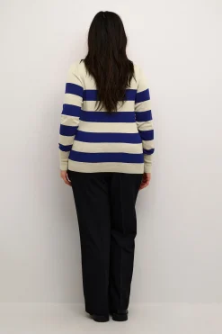 KClizzy Pullover