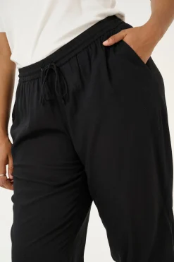 KCmille Capri pants