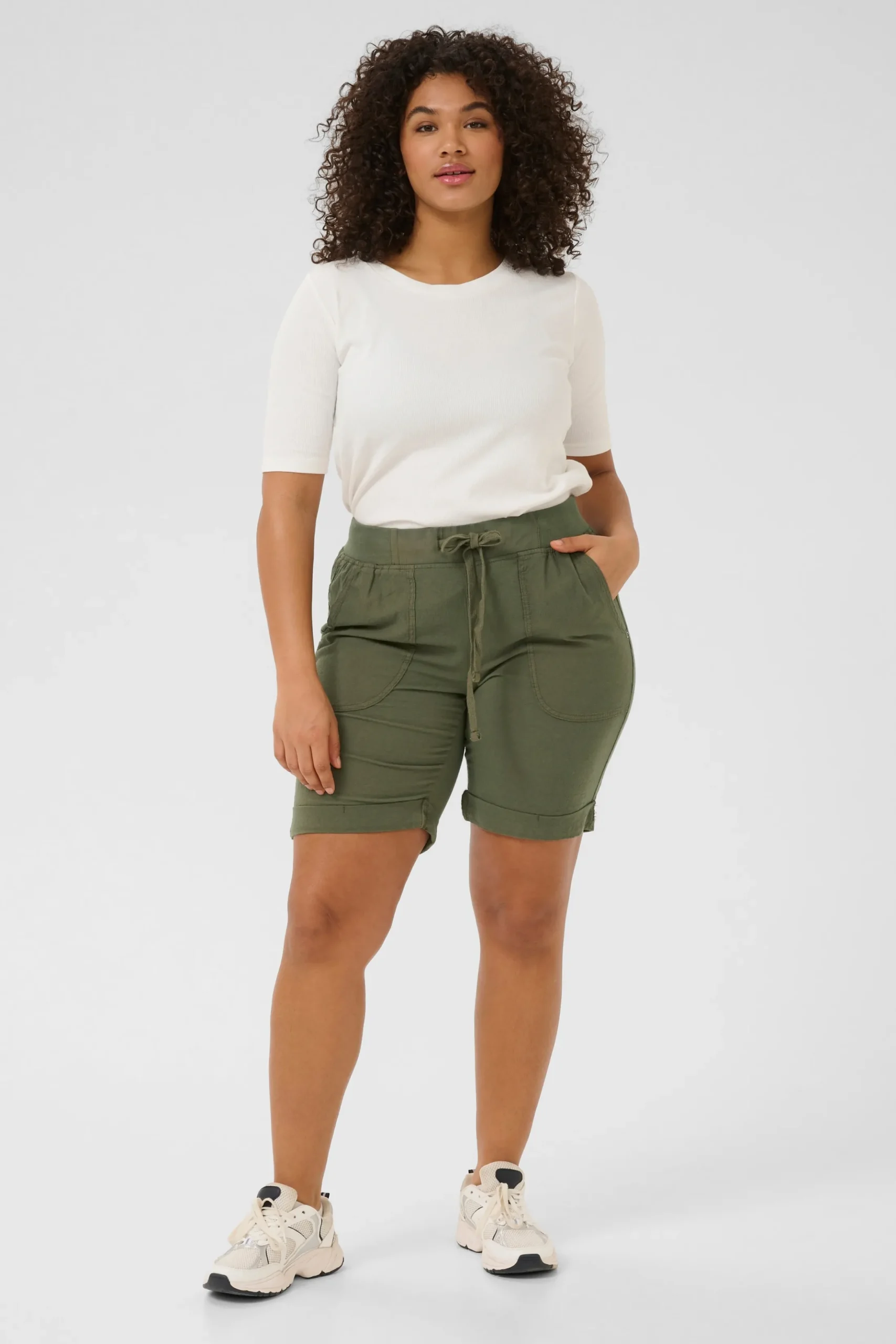 KCnana Shorts