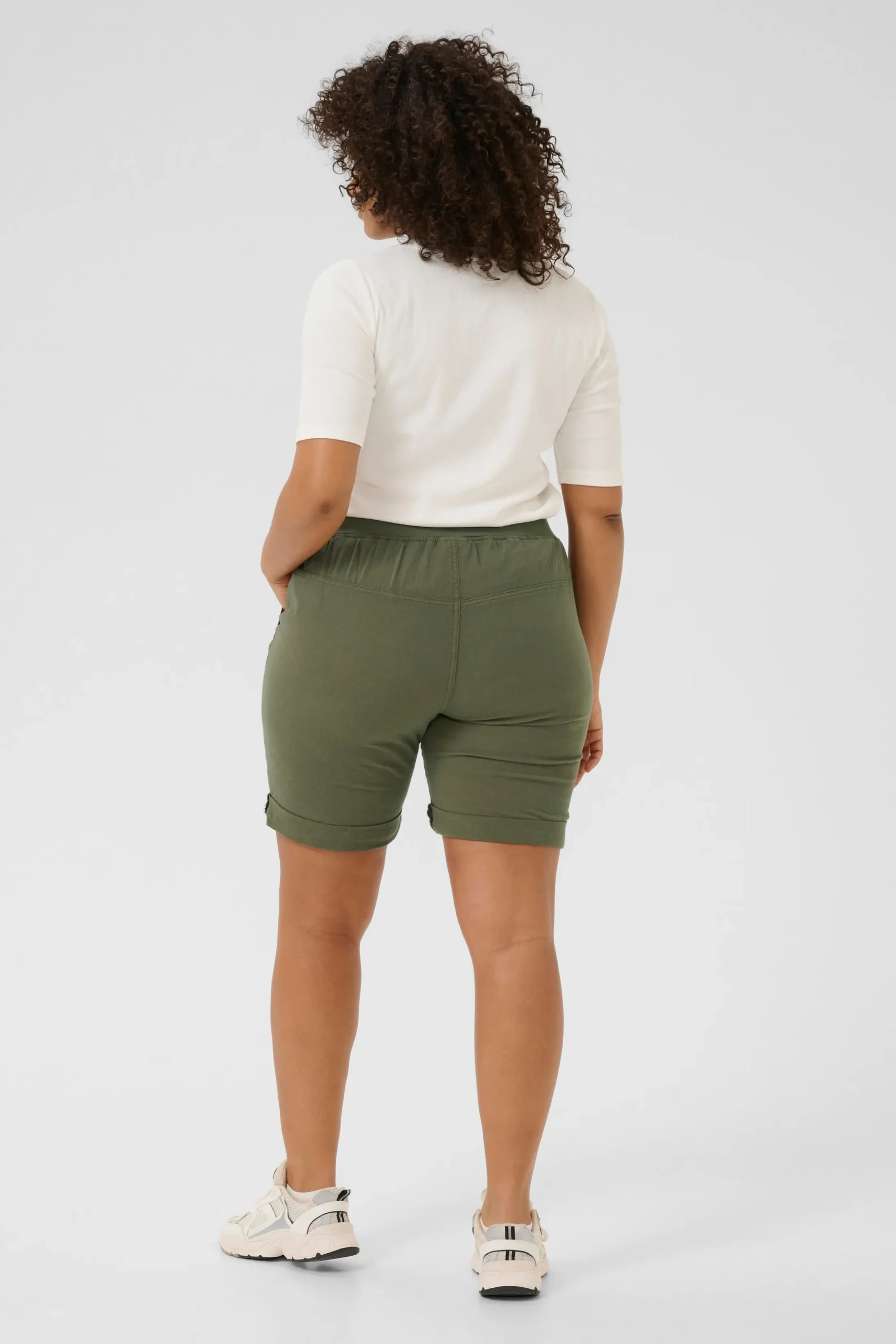 KCnana Shorts