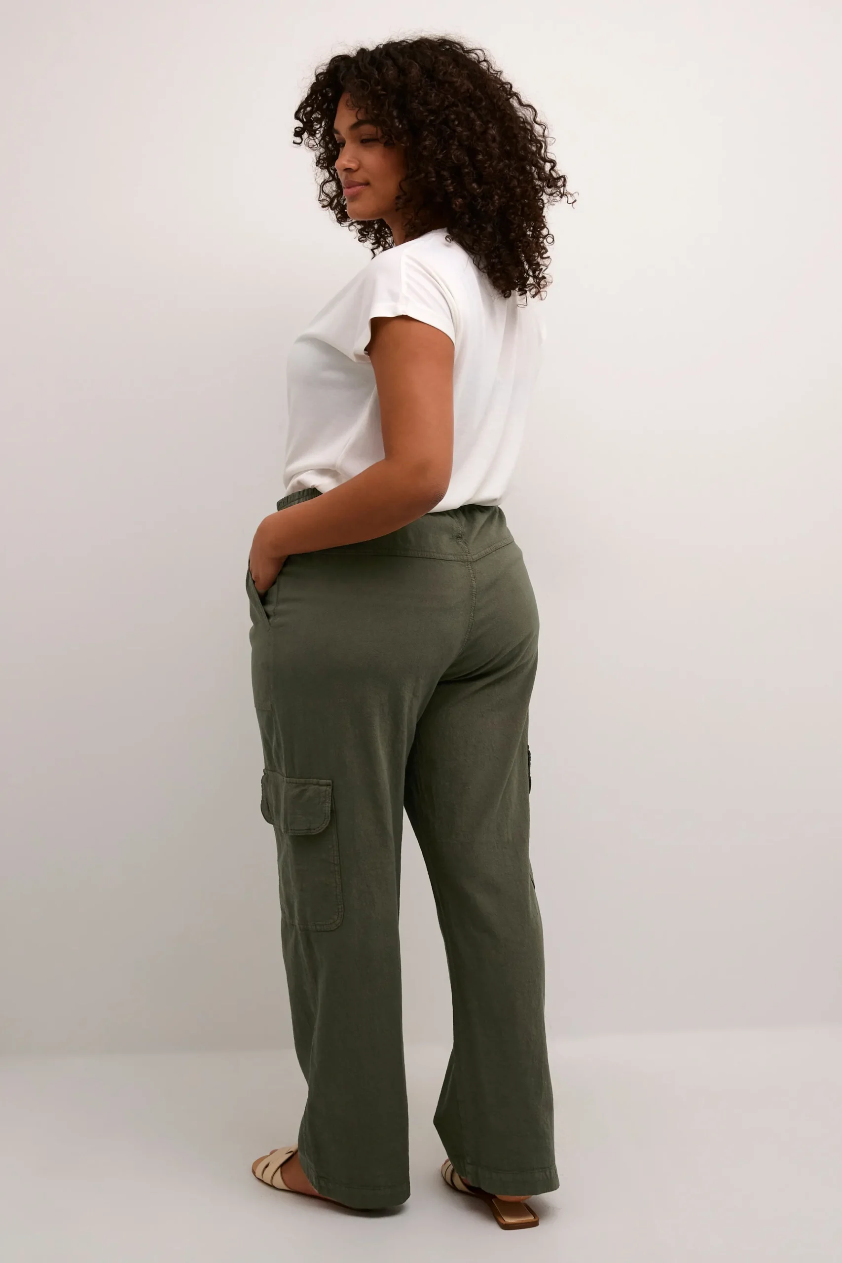 KCnana Trousers