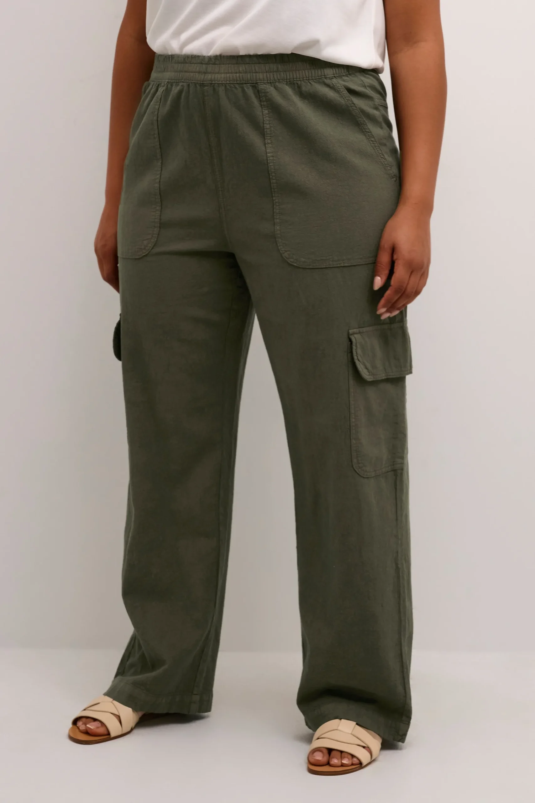KCnana Trousers