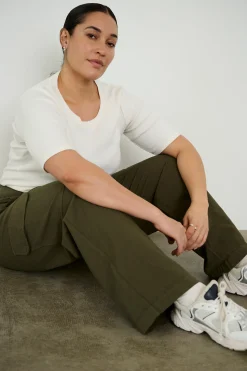 KCnana Trousers