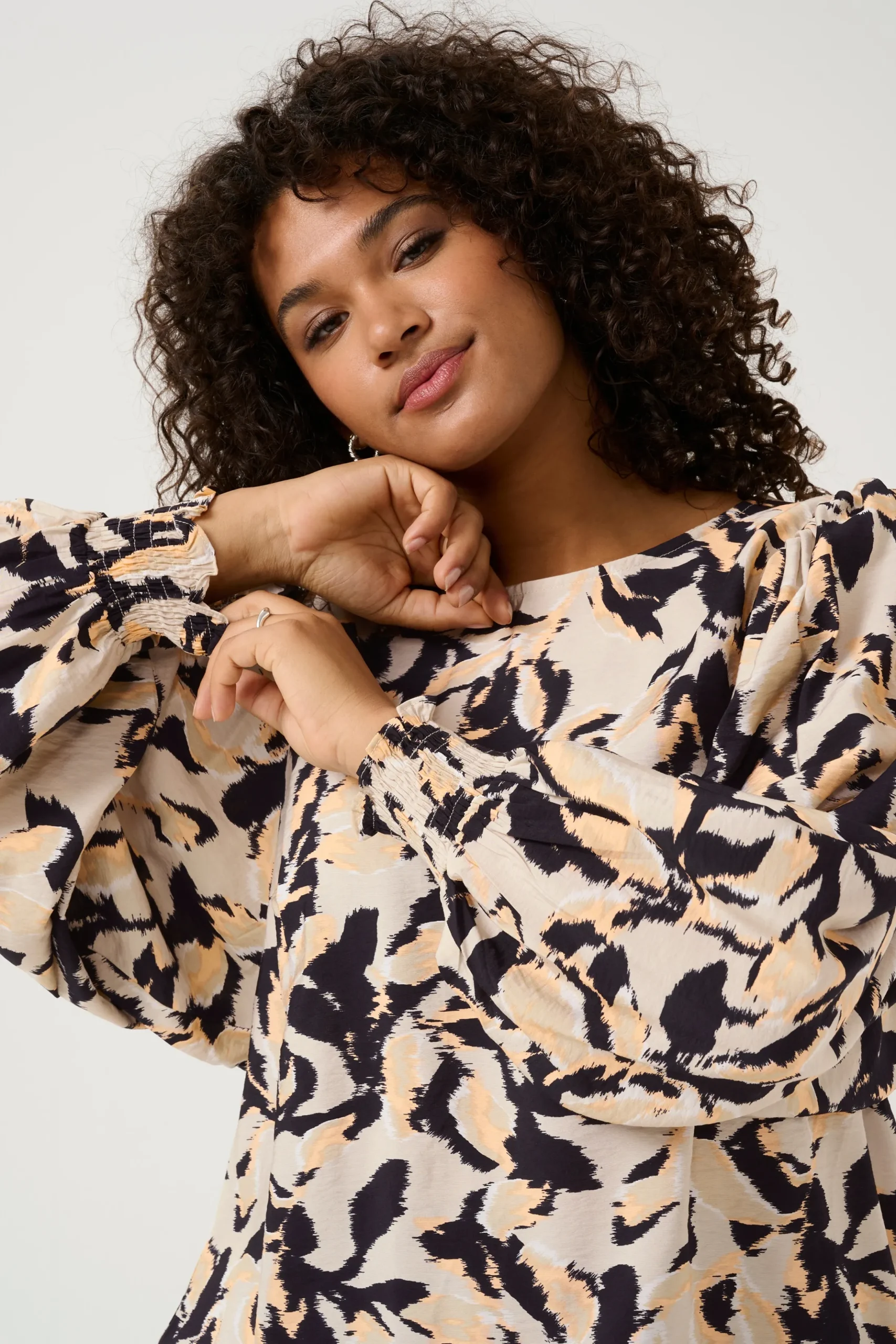 KCpaca Blouse