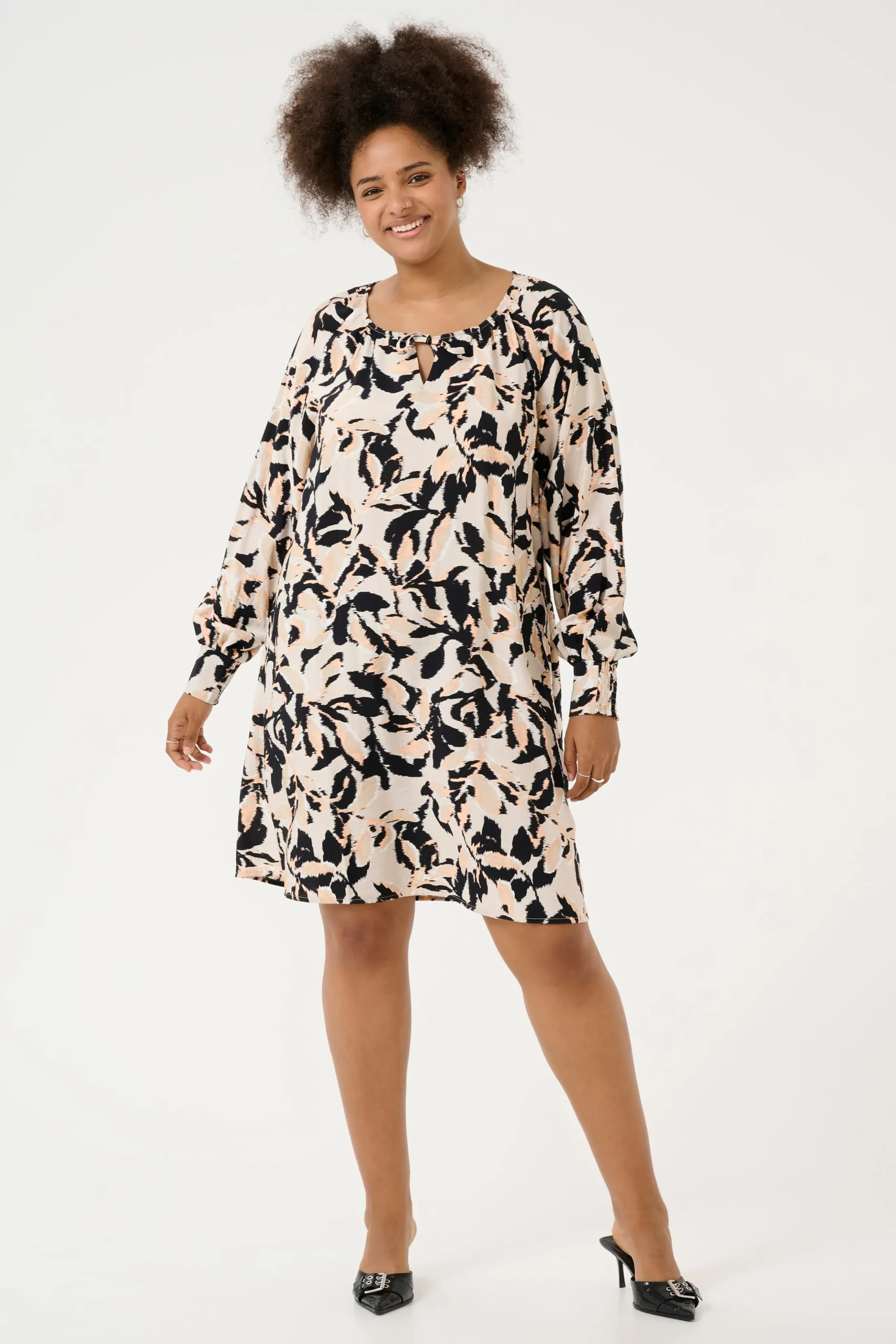 KCpaca Dress