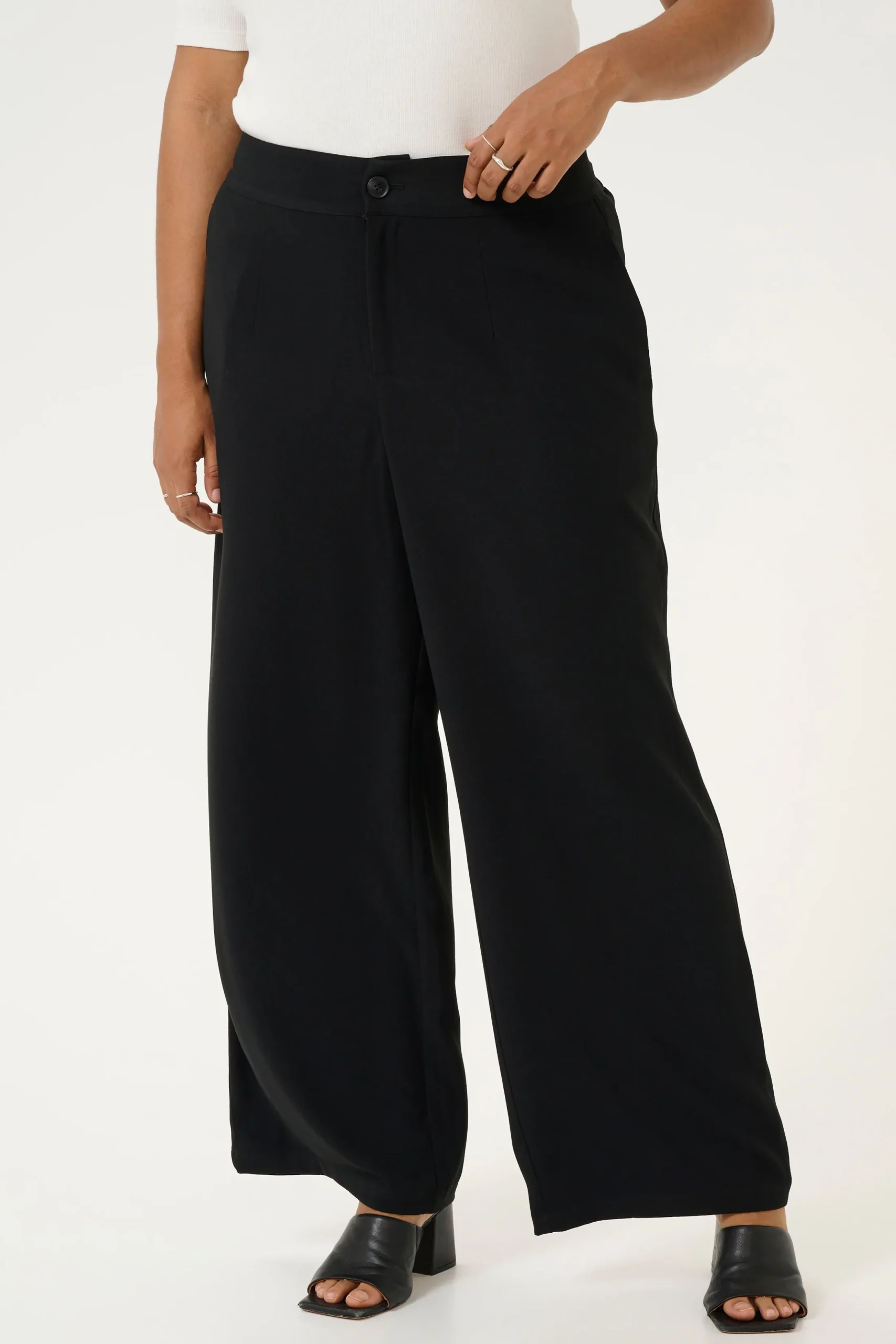 KCroxana Trousers