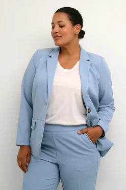 KCsakira Blazer