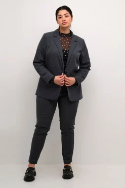 KCsakira Blazer