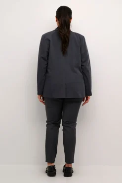 KCsakira Blazer