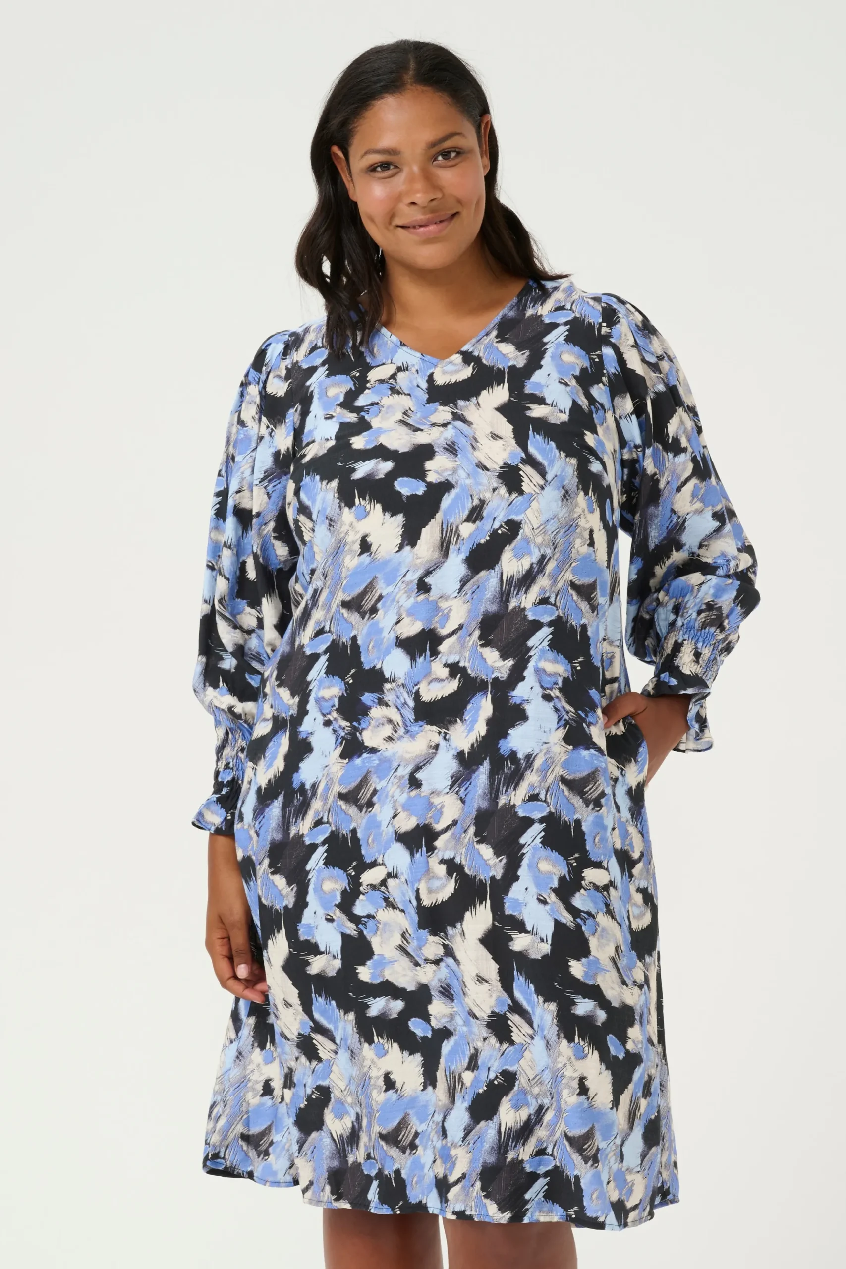 KCtoria Dress