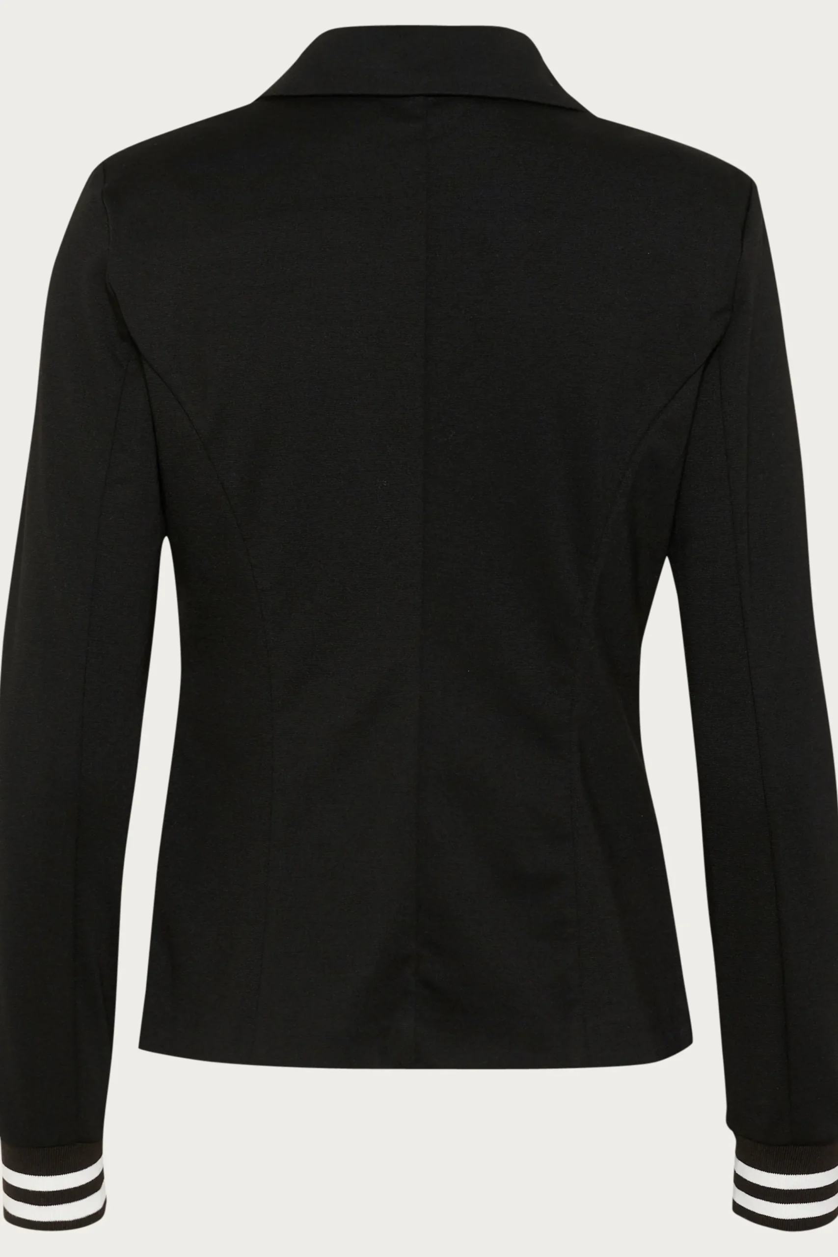Kinnie Blazer
