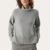 LeightonPW Pullover