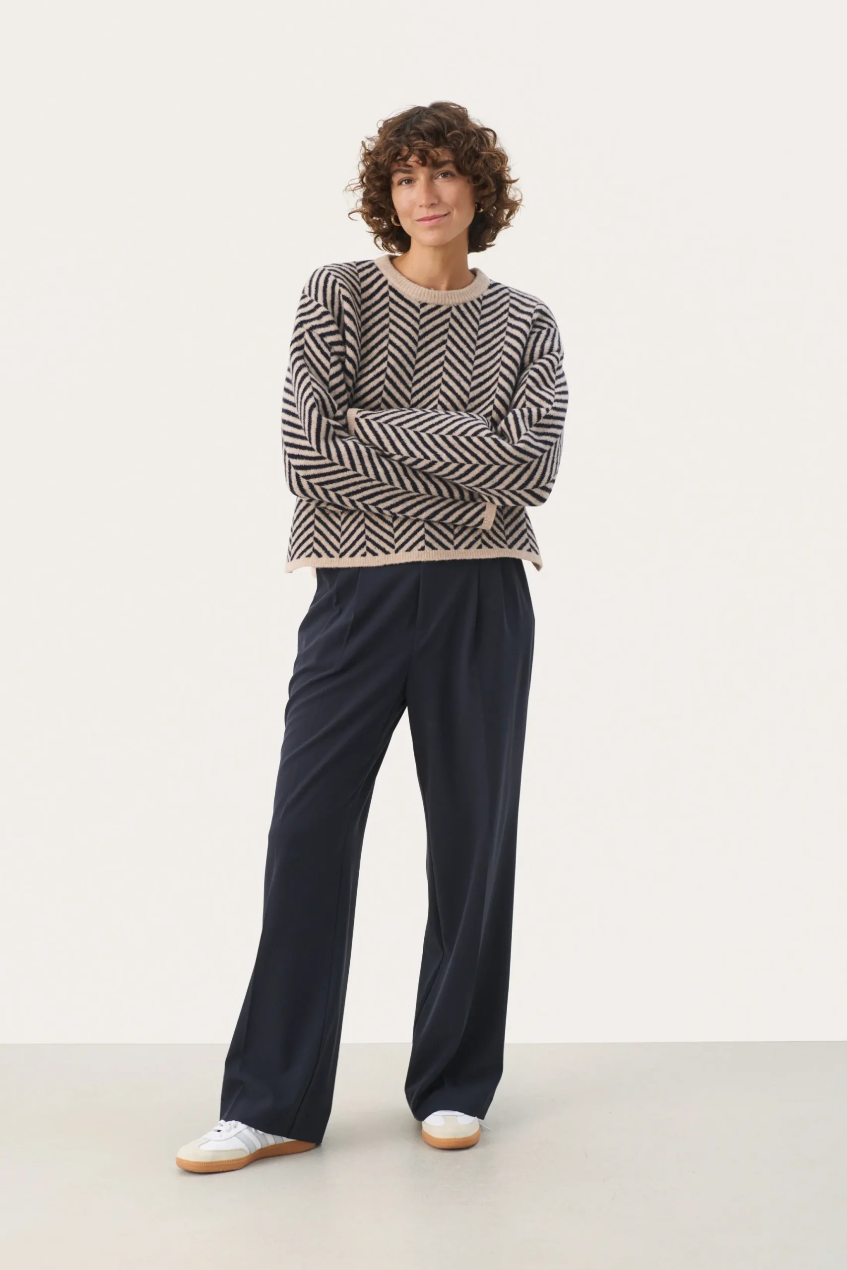 LeslyPW Pullover