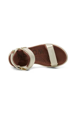 Line Sandal