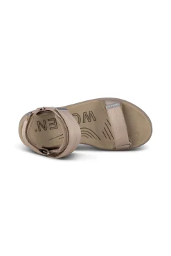 Line Sandal