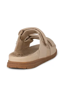 Lisa Sandal