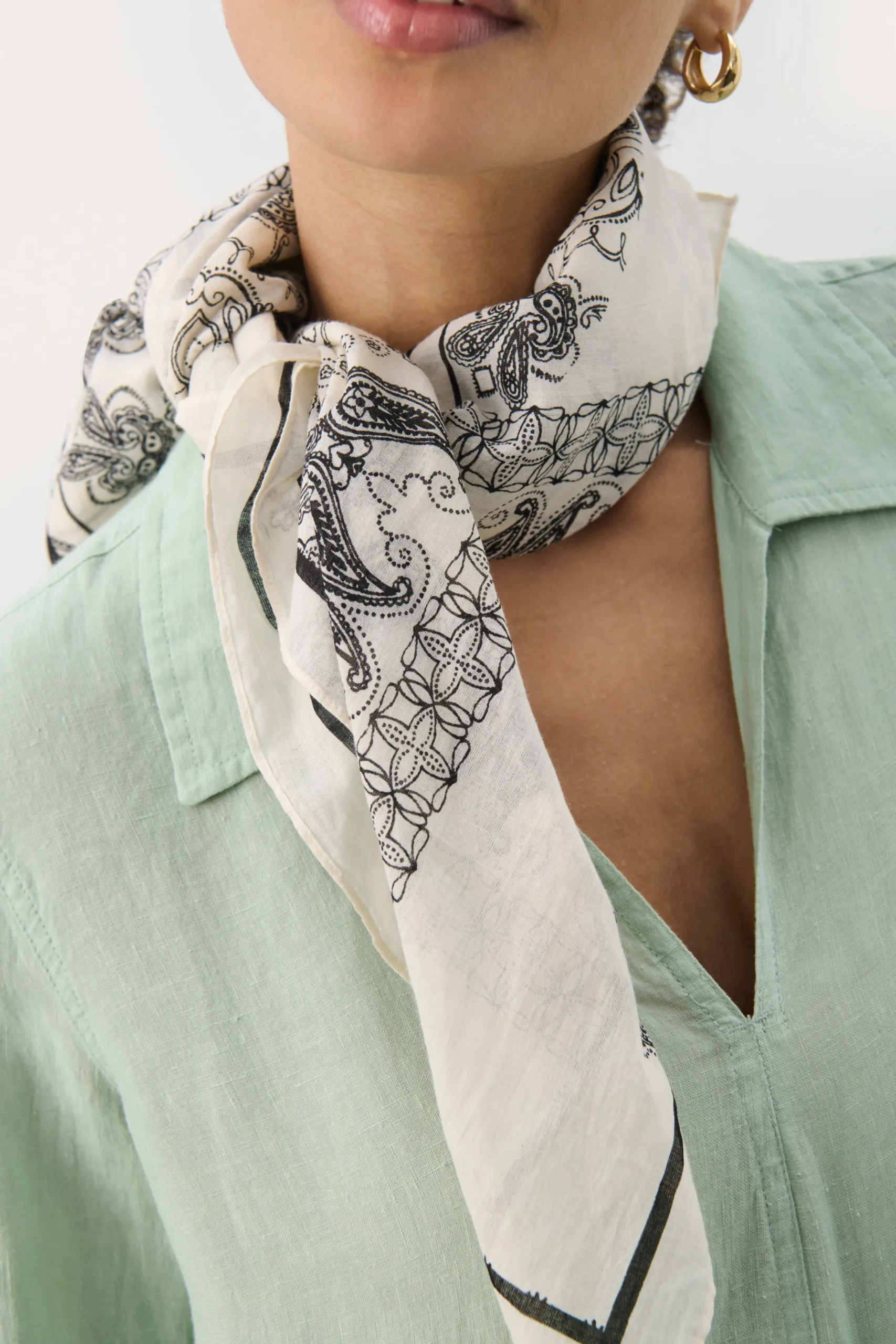 LouiPW Scarf