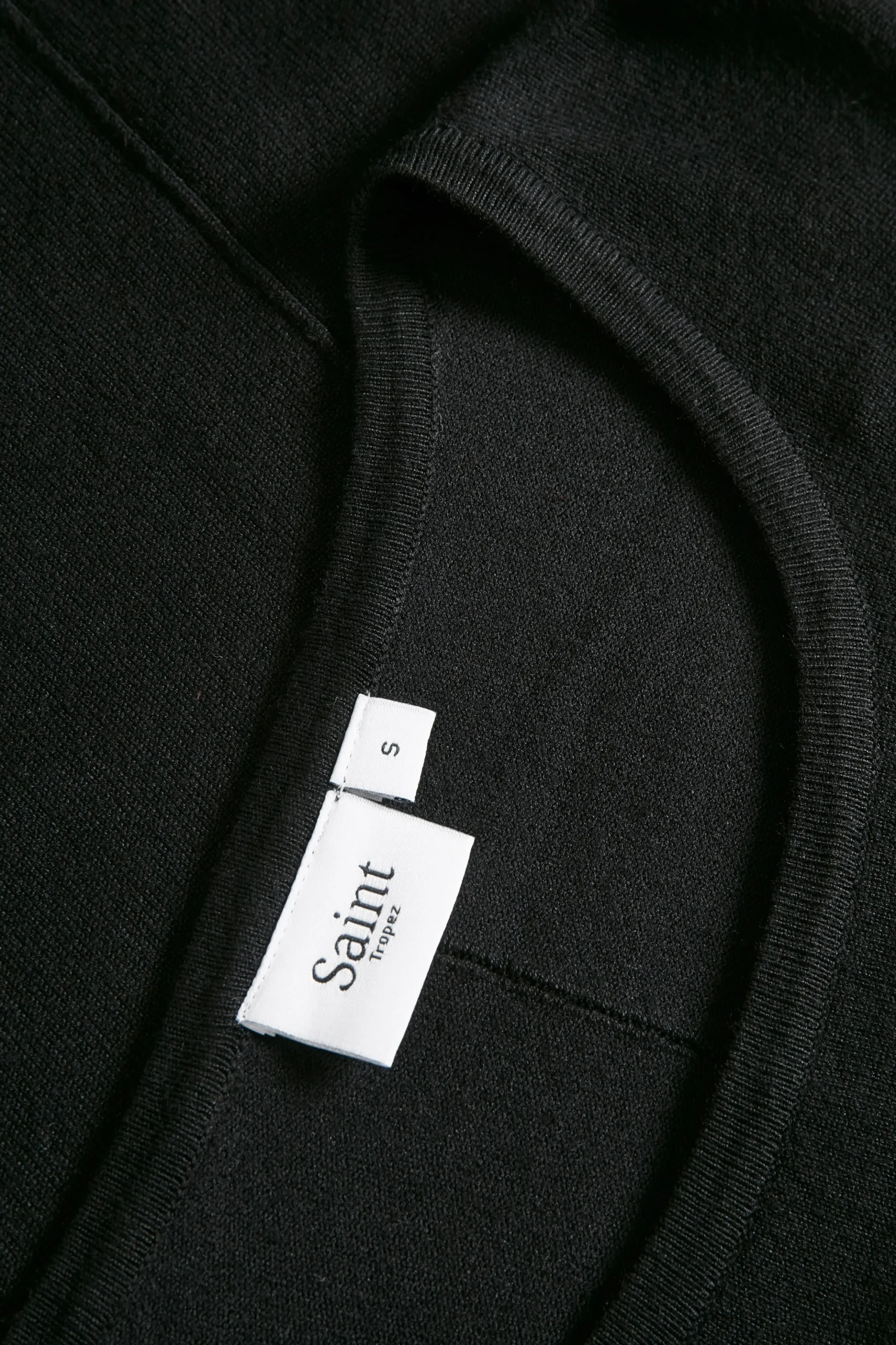 MilaSZ R-Neck Pullover
