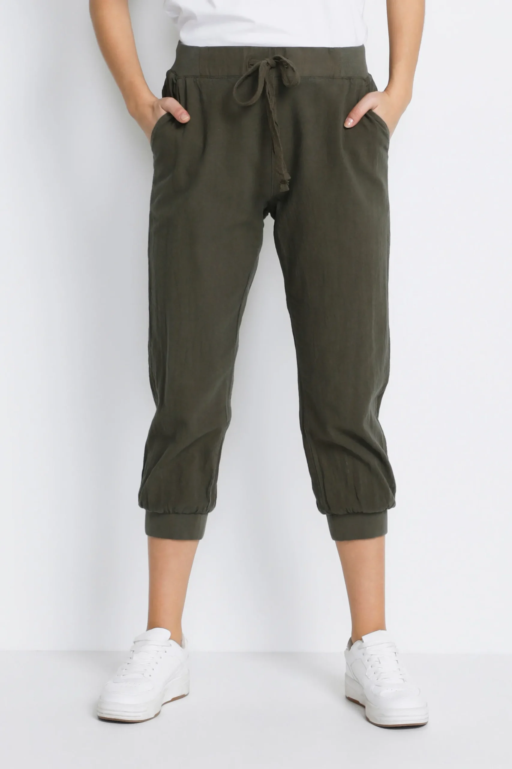Naya Capri pants